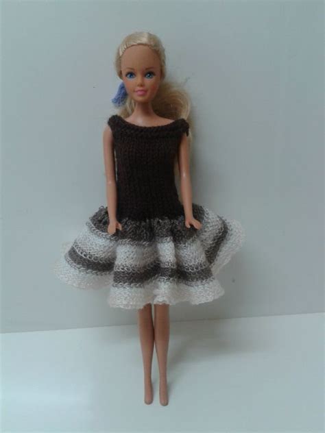 Tuto Tricot Robe Halloween Pour Barbie Numero 42 Noir Fils de Lilou - tricot, crochet, dentelle, couture, broderie, tuto